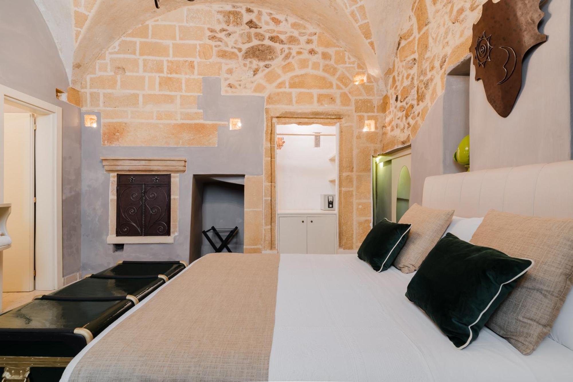 Relais La Casa Del Poeta Bed & Breakfast Gallipoli Exterior photo